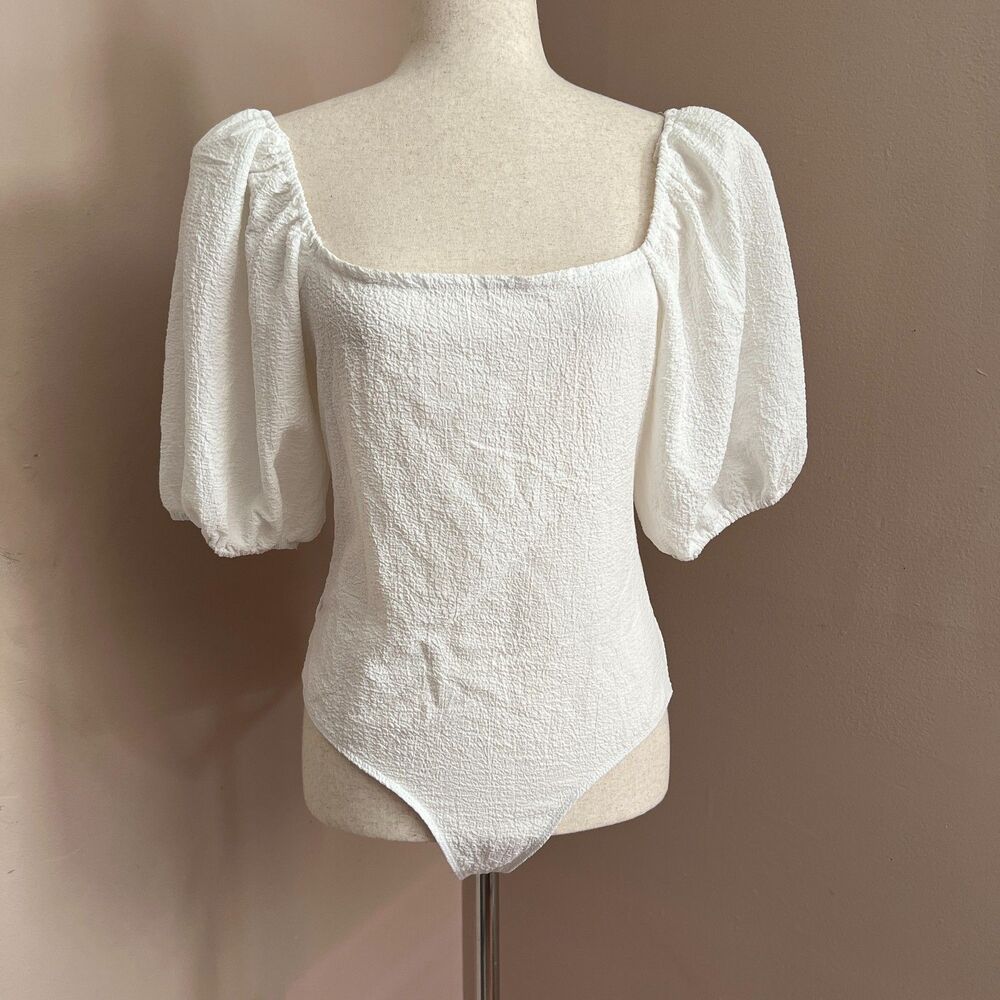 ASTR‎ The Label White Puff Sleeve Bodysuit Square Neck Textured L
